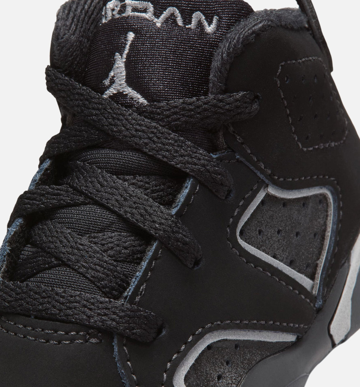 Air Jordan 6 Cap & Gown Infant & Toddler Sneakers - Black / Reflective Silver